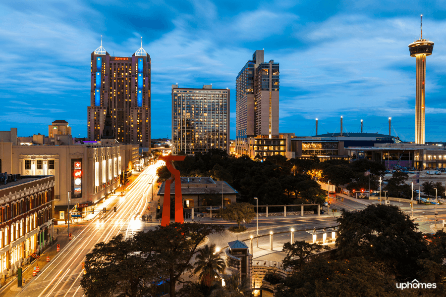 Downtown San Antonio TX skyline