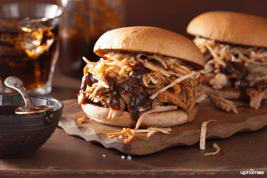 The amazing Tennessee BBQ photo of a barbecue chicken sandwich